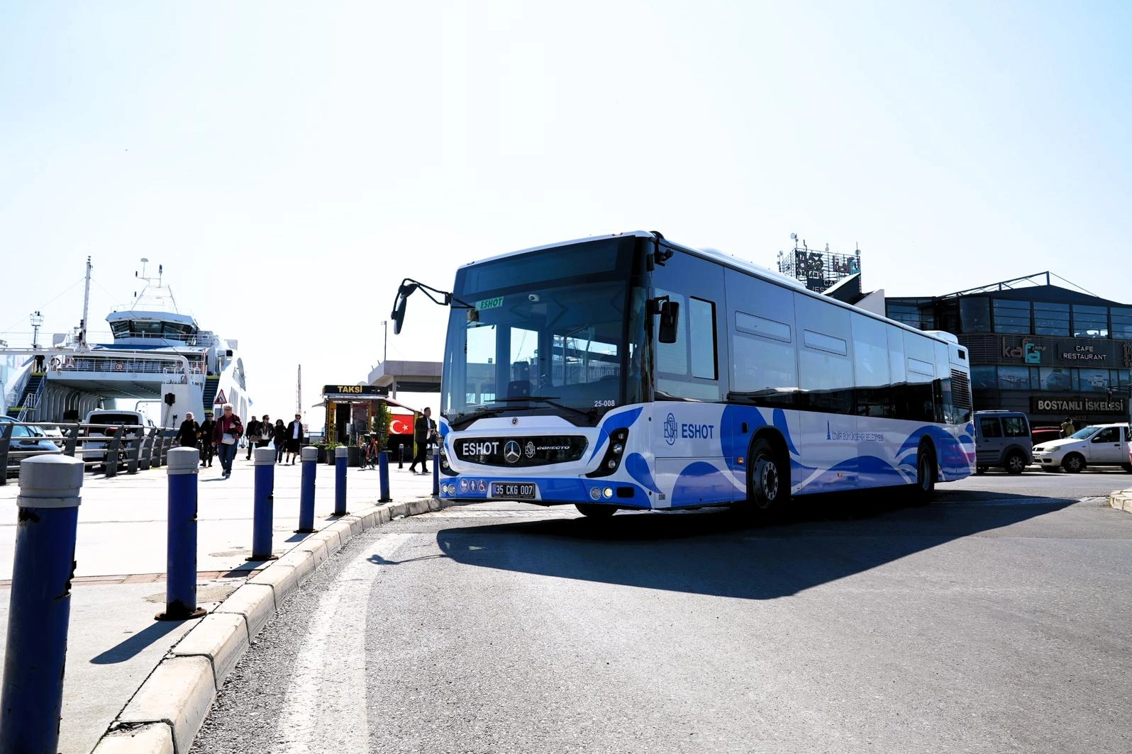 Zafer Bayramı'nda İzmir'de ulaşım yüzde 50 indirimli