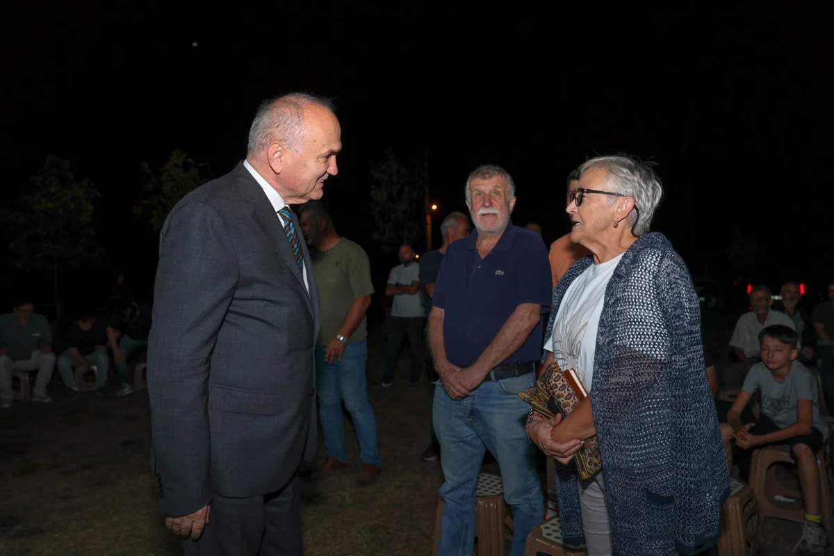 Düzce Belediye Başkanı Özlü Kirazlı'da vatandaşlarla buluştu: Asfaltsız sokak kalmayacak
