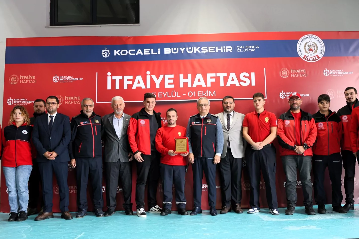 Kocaeli'de Genel Sekreter Baraçlı'dan itfaiye personeline teşekkür ziyareti