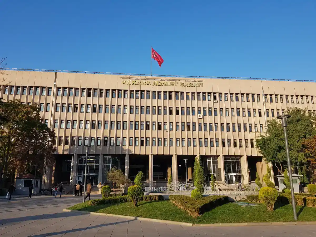 Berna Laçin'in paylaşımı için soruşturma kararı