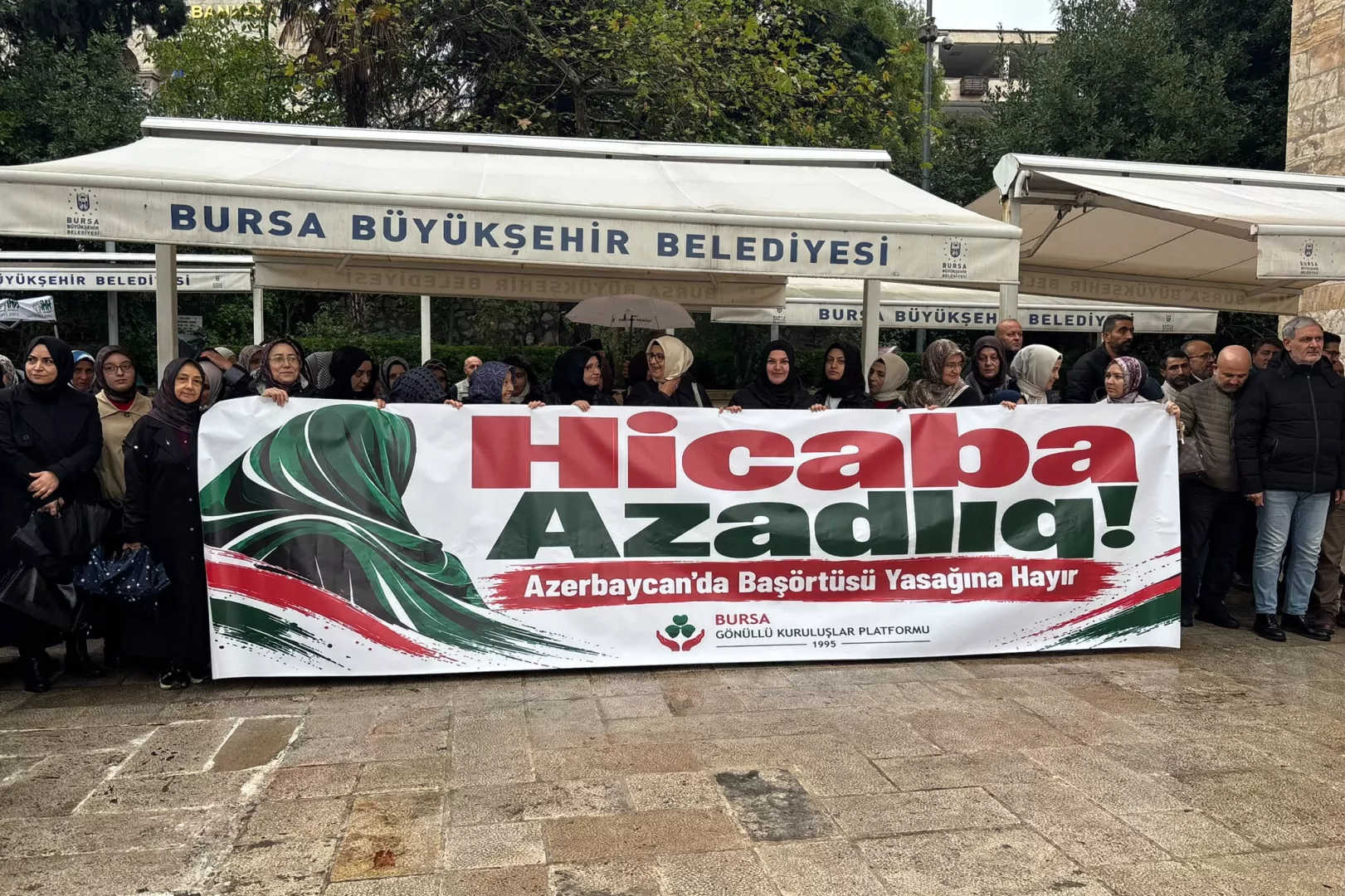Bursa Gönüllü Kuruluşlar'dan Azerbaycan'daki başörtüsü yasağına tepki