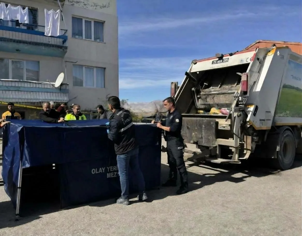 Erzurum'da çöp kamyonunun çarptığı kadın hayatını kaybetti