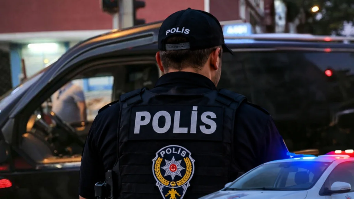 İstanbul'da DEAŞ ve El Kaide operasyonu: 14 gözaltı