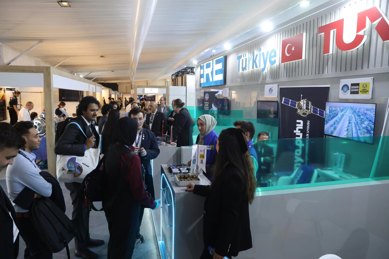 Konya'nın Küp Uydu Projesi dünyaya tanıtılıyor