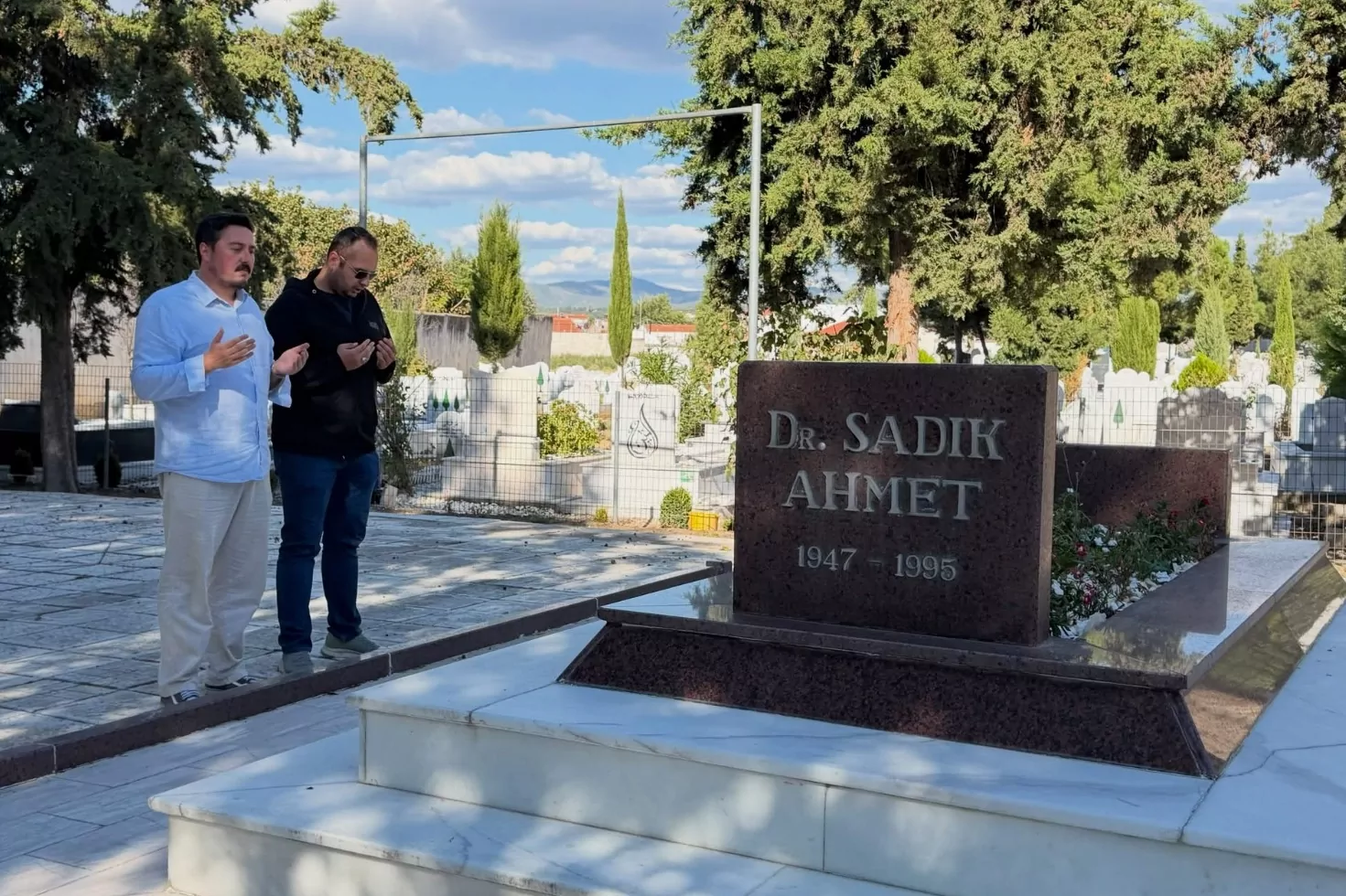 YRP Gençlik Kolları Başkanı Selçuk Efe'den Batı Trakya ziyareti